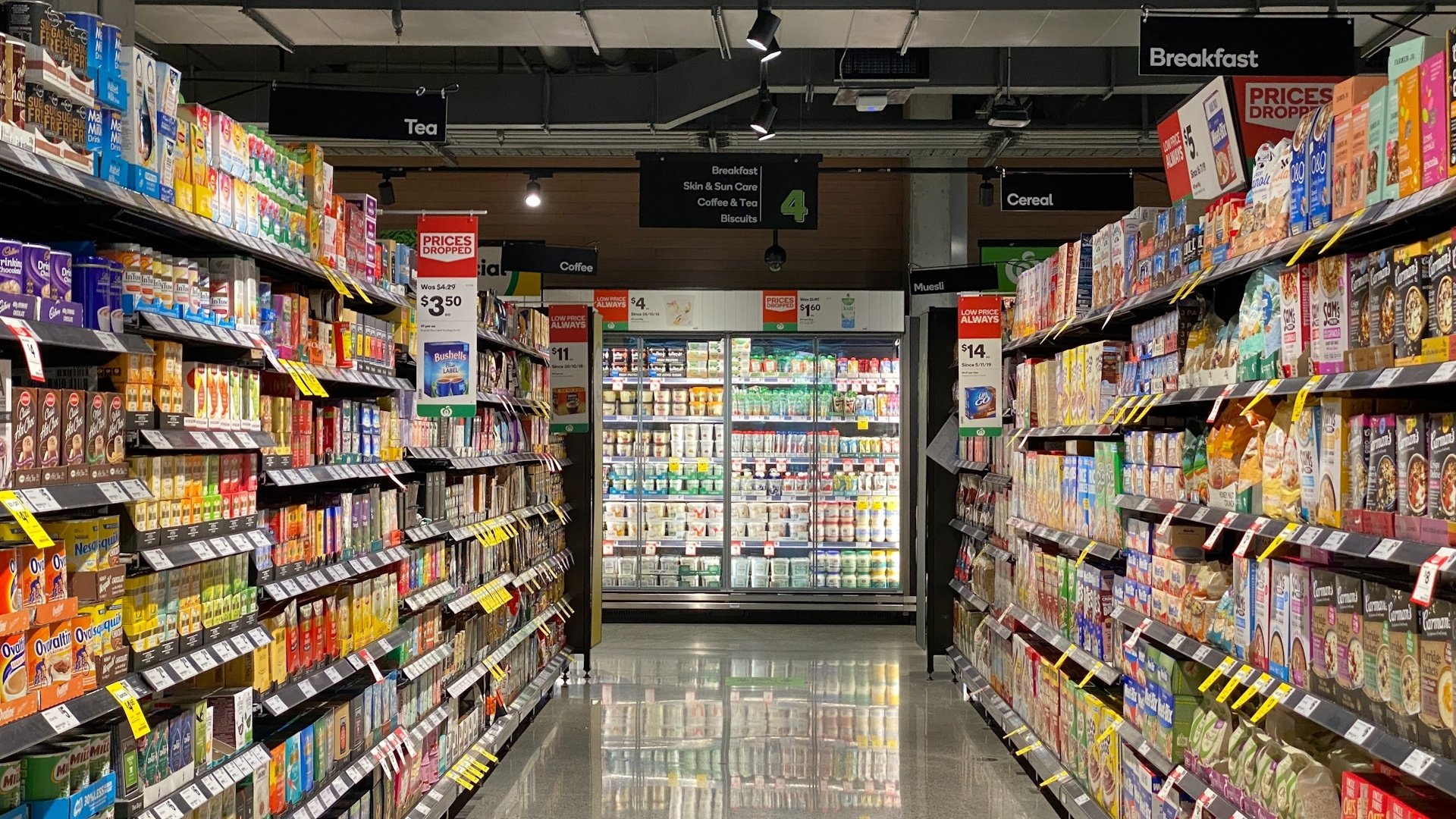 cpg-grocery-aisle
